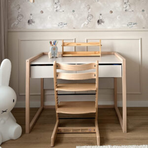 Kirjoituspöytä Basic, värit White ja Cashmere