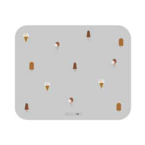 Kirjoitusalusta jäätelöprintillä.