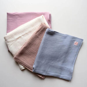 Alba musliinipeitto 115X115cm- eri värejä, Laiska Ebba