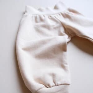 Vauvan college-housut, Laiska Ebba