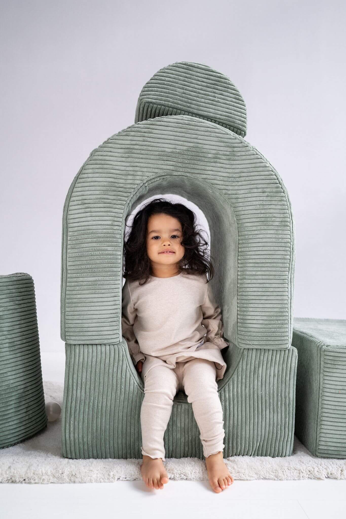 Leikkilinna pallomerellä Premium-sametti Grey - Image 5