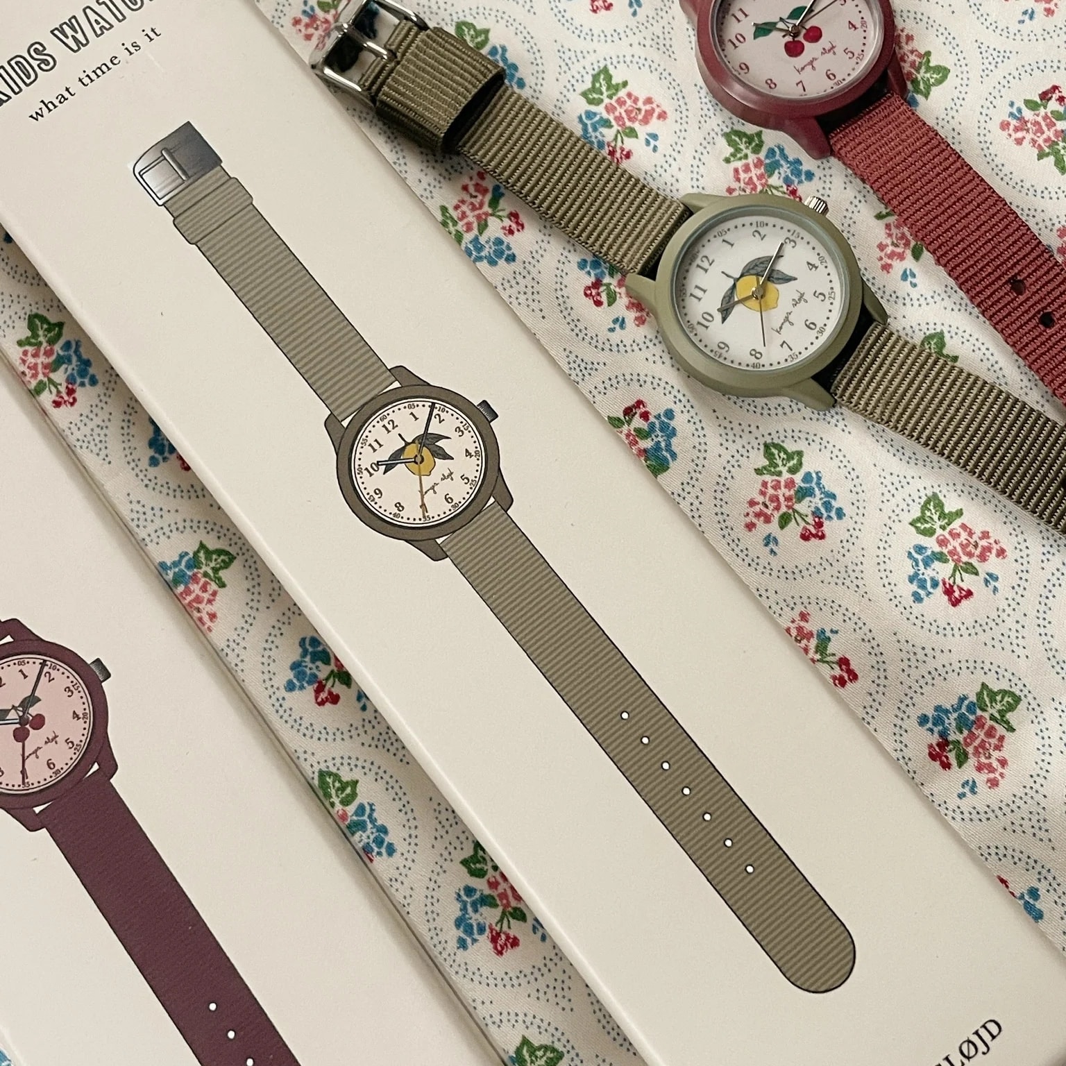 Lasten rannekello Lemon, Konges Sloejd - Image 5