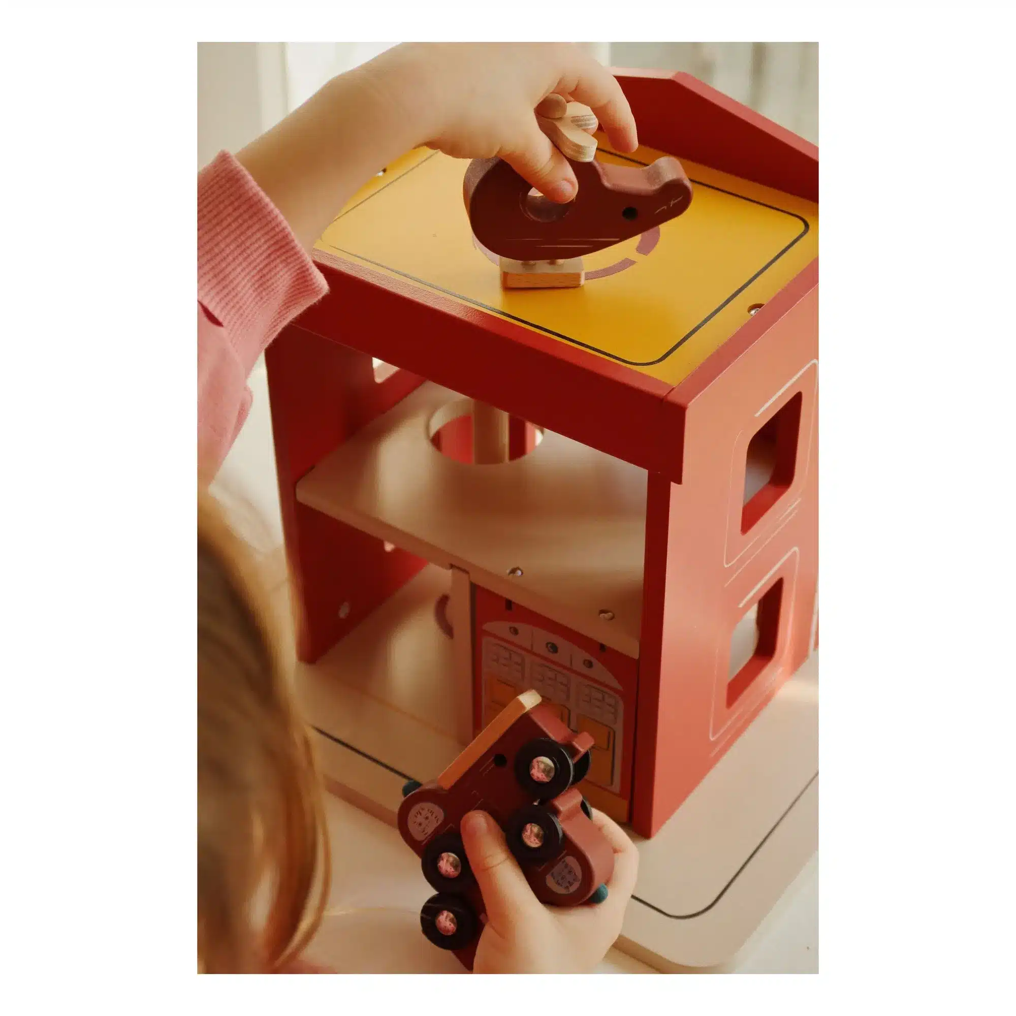 Puinen paloasema, Konges Sloejd - Image 5