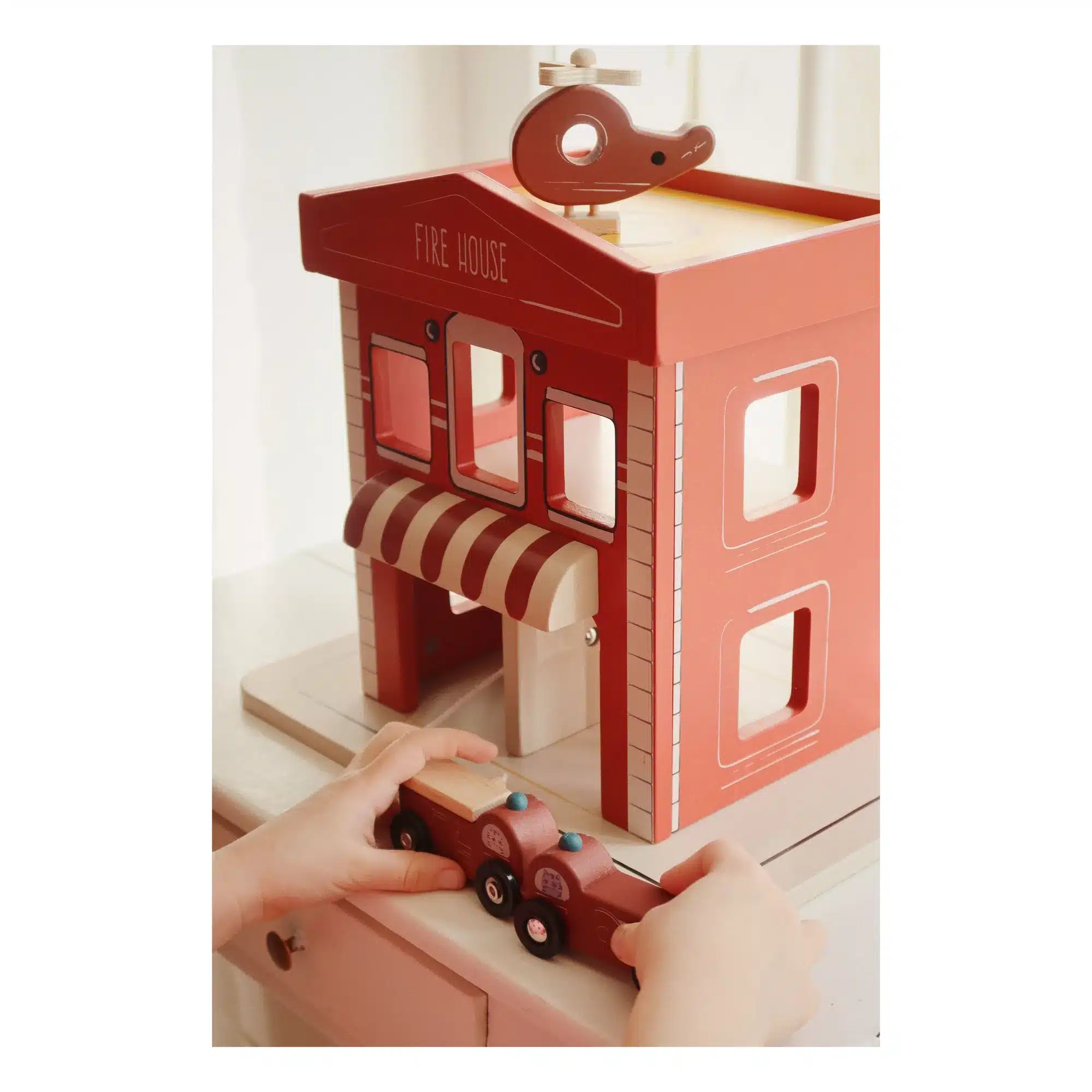 Puinen paloasema, Konges Sloejd - Image 2