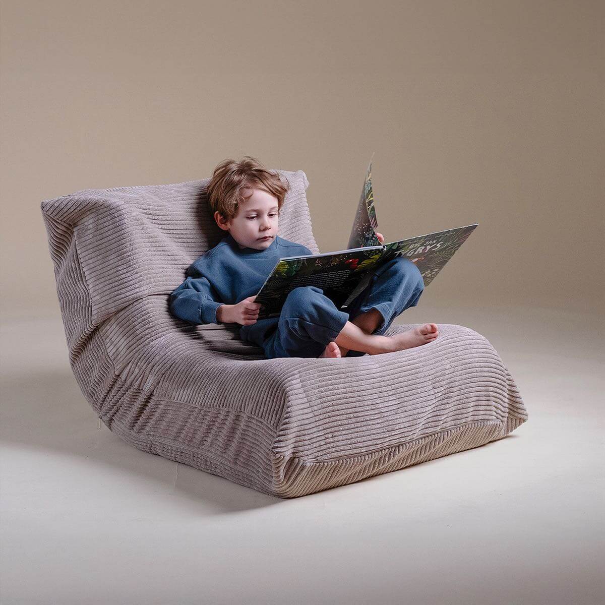 Lasten nojatuoli samettia Mooni Beige, Plush Nest - Image 4