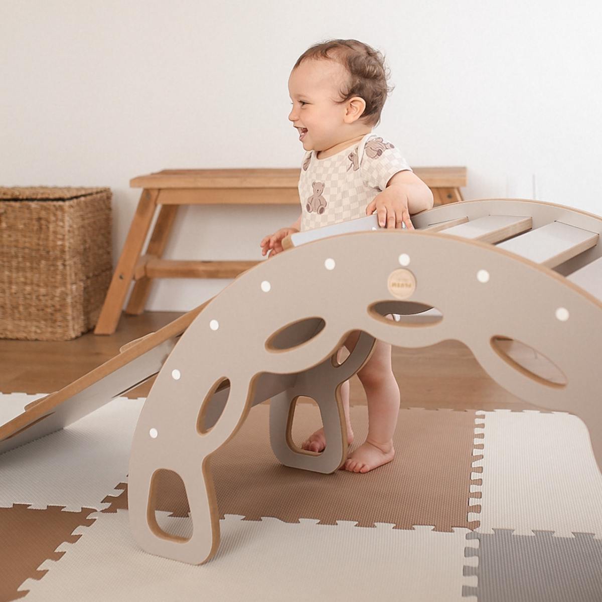 4in1 kiipeilykaari ja keinu pehmusteella harmaa/ harmaa pehmuste, Plush Nest